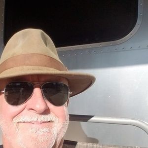 Meet your Posher, Bill